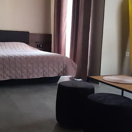 Vinica Апартамент *